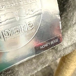 Skin caviar, concealer, foundation, sunscreen, SPF, 15 honey beige